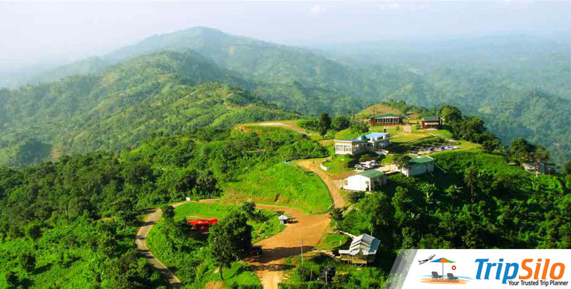 বান্দরবানের দুই আকর্ষণ - নীলাচল আর নীলগিরি