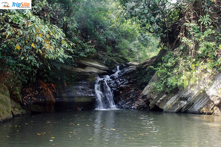 ঘুরে আসুন হতংকুচো