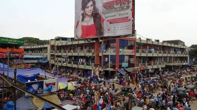 কম খরচে ঢাকায় শপিং করার জনপ্রিয় কয়েকটি স্থান